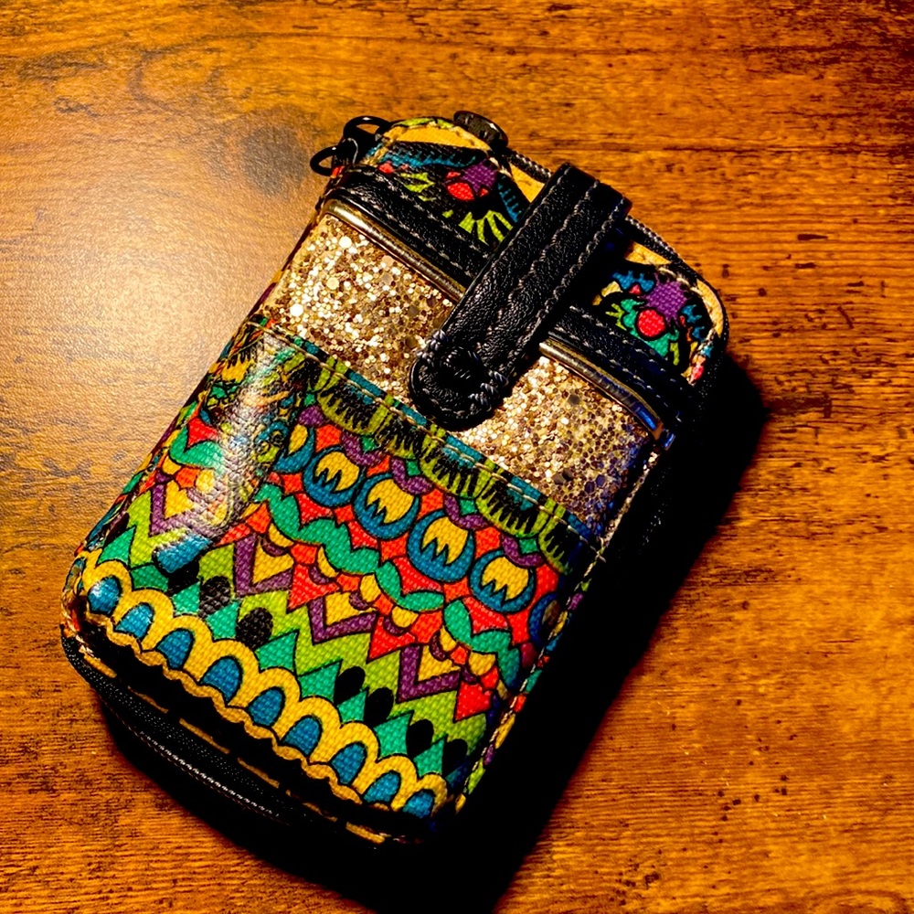 SAKROOTS CROSSBODY WALLET